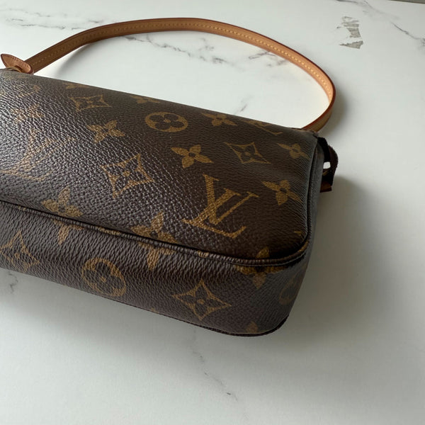Louis Vuitton Pochette Accessories