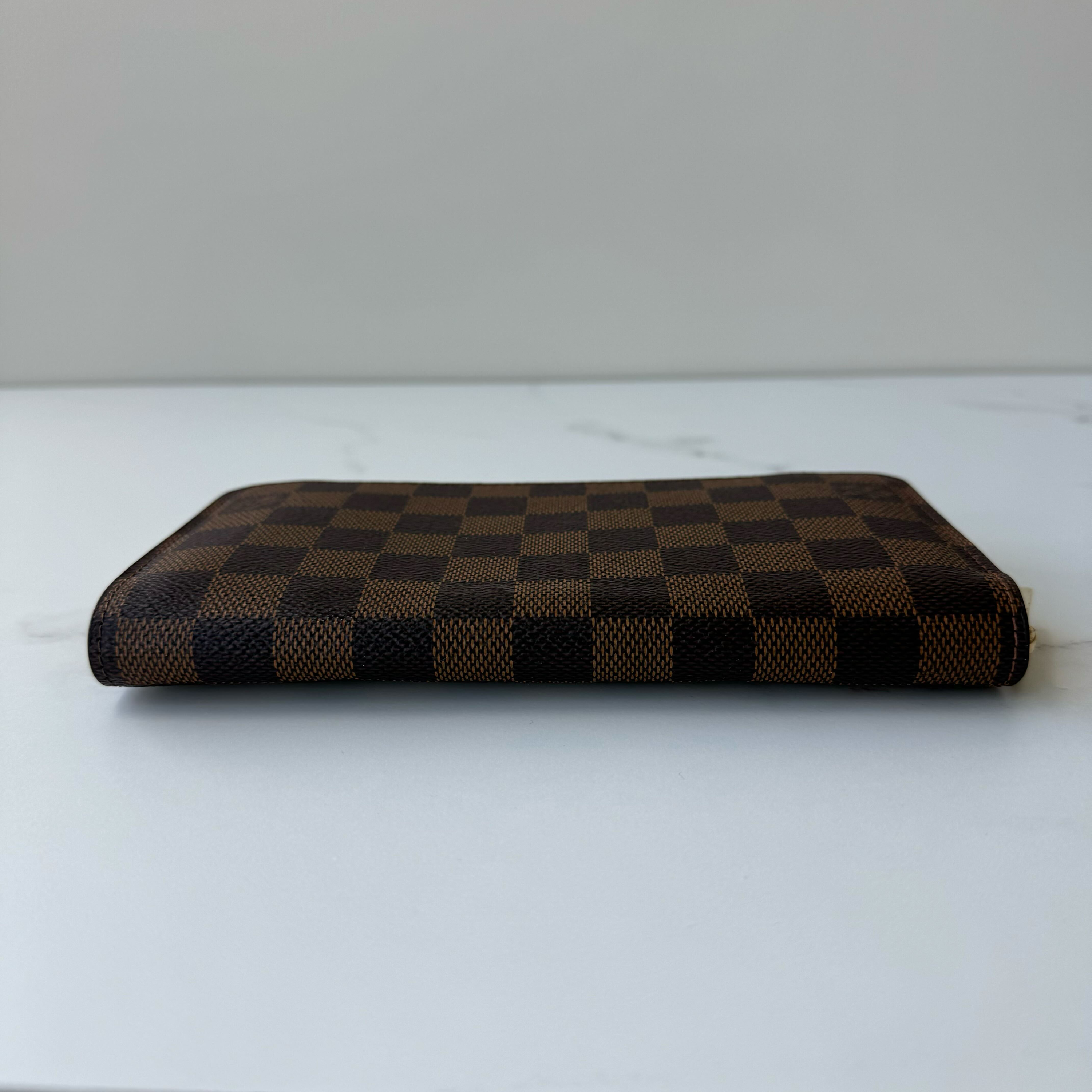 Louis Vuitton Zippy Wallet