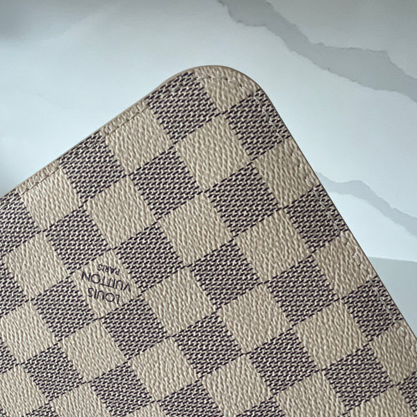 Louis Vuitton Pouch