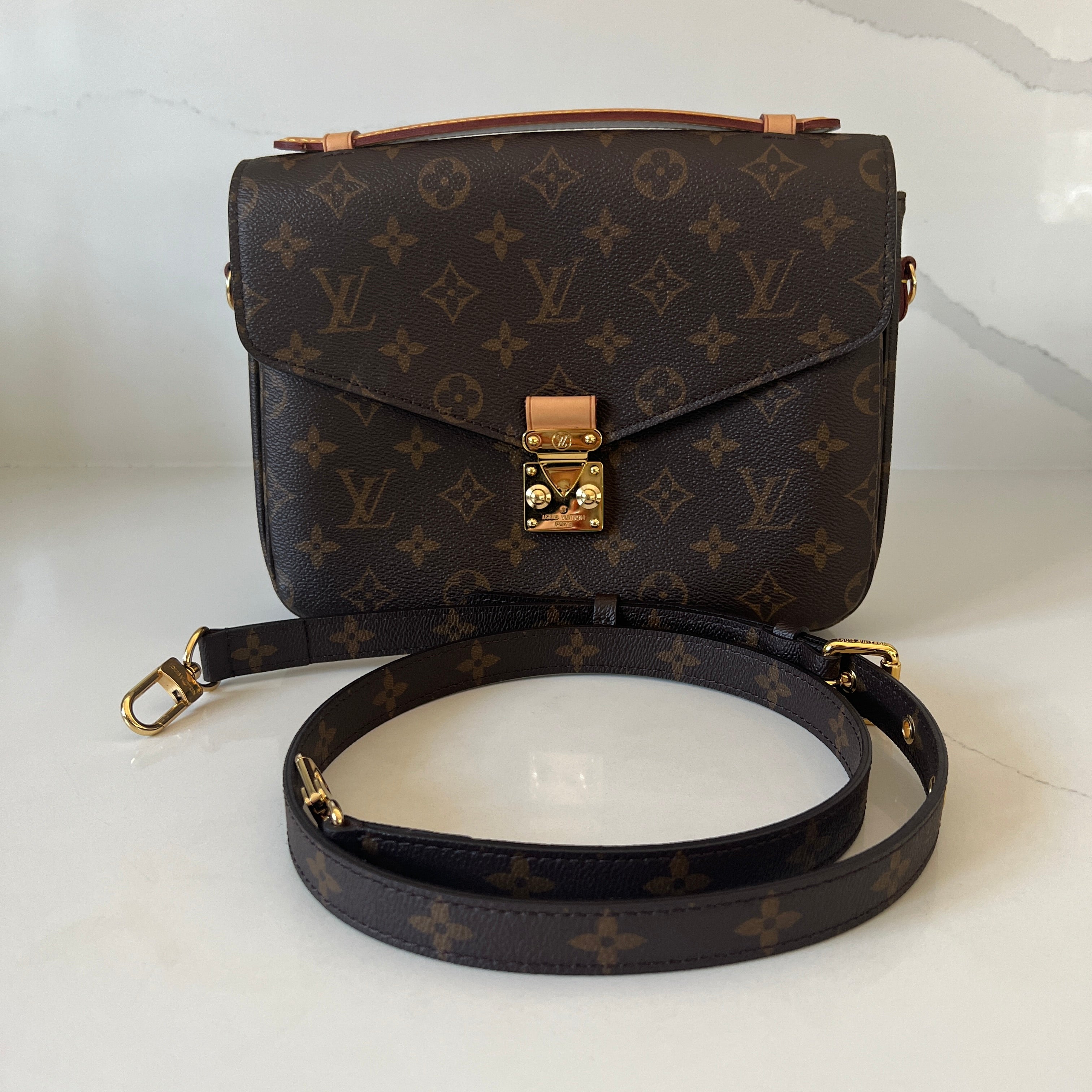 Louis Vuitton Pochette Metis