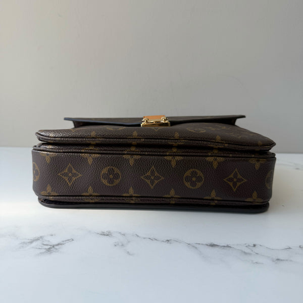 Louis Vuitton Pochette Metis