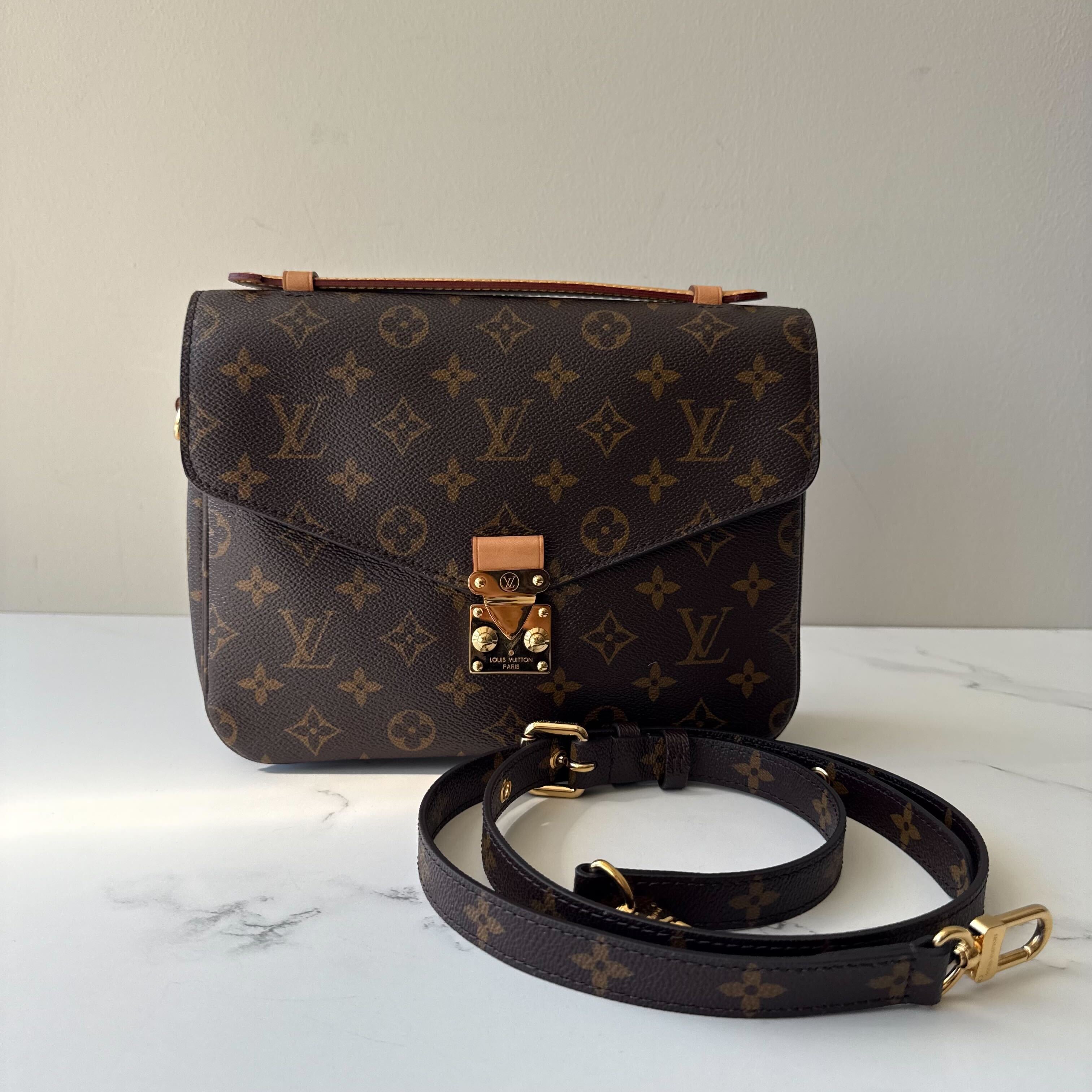 Louis Vuitton Pochette Metis