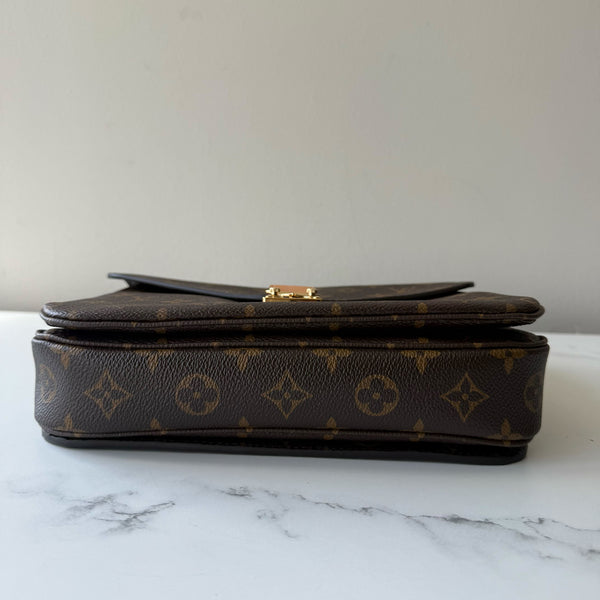 Louis Vuitton Pochette Metis