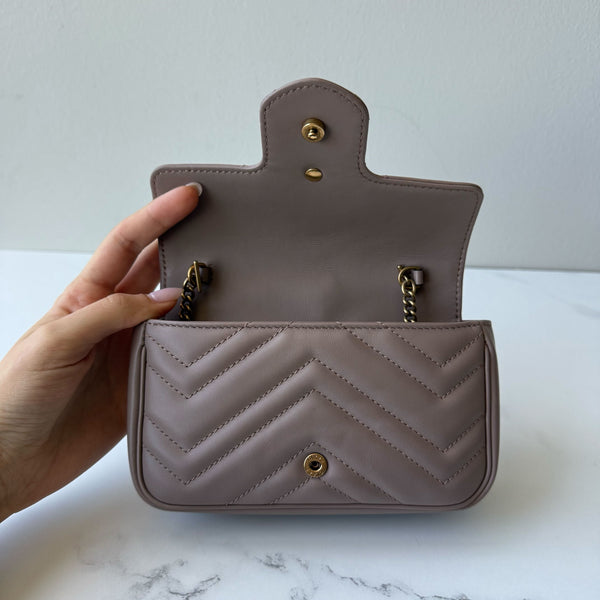 Gucci GG Marmont Matelasse Super Mini Shoulder Bag