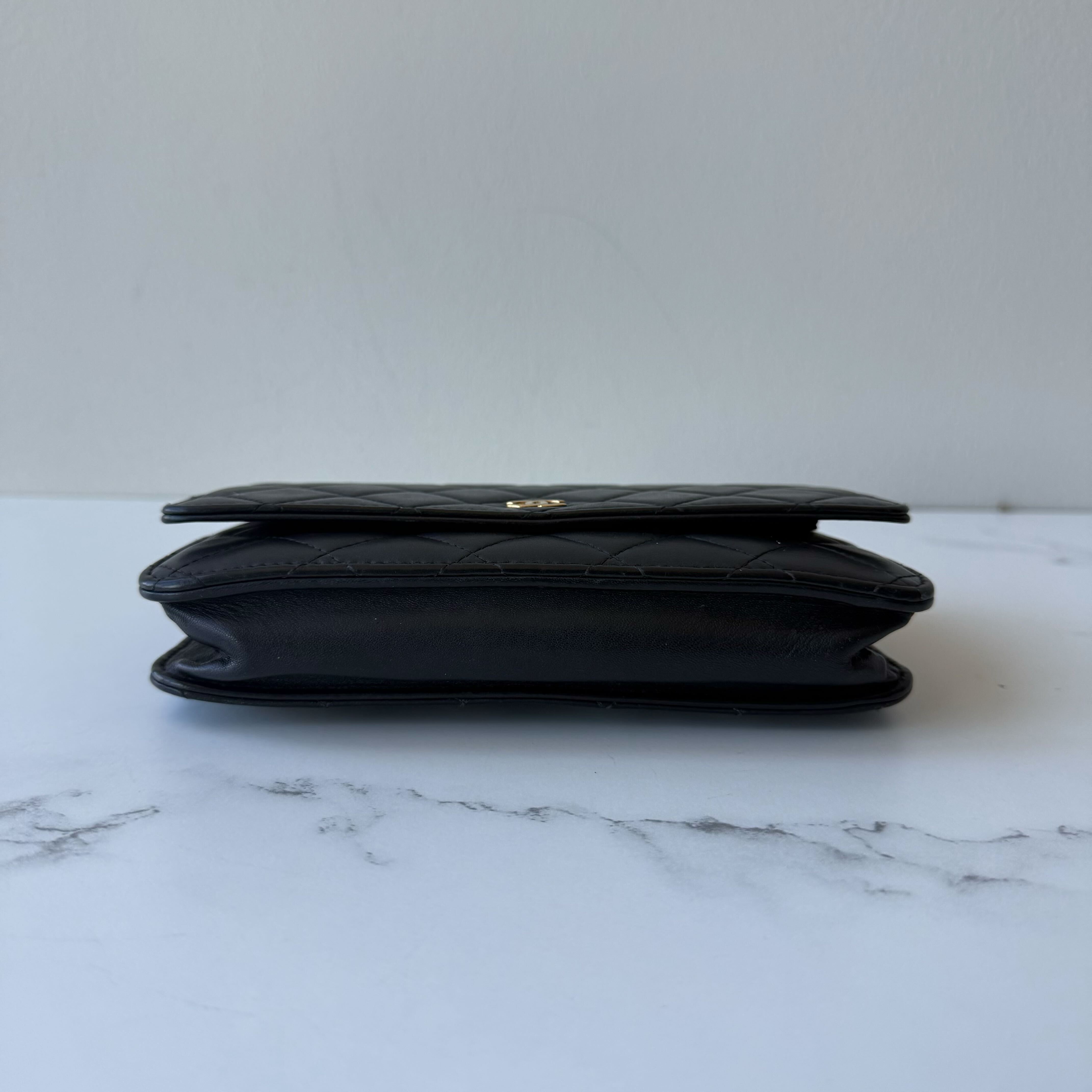 Chanel Wallet on Chain