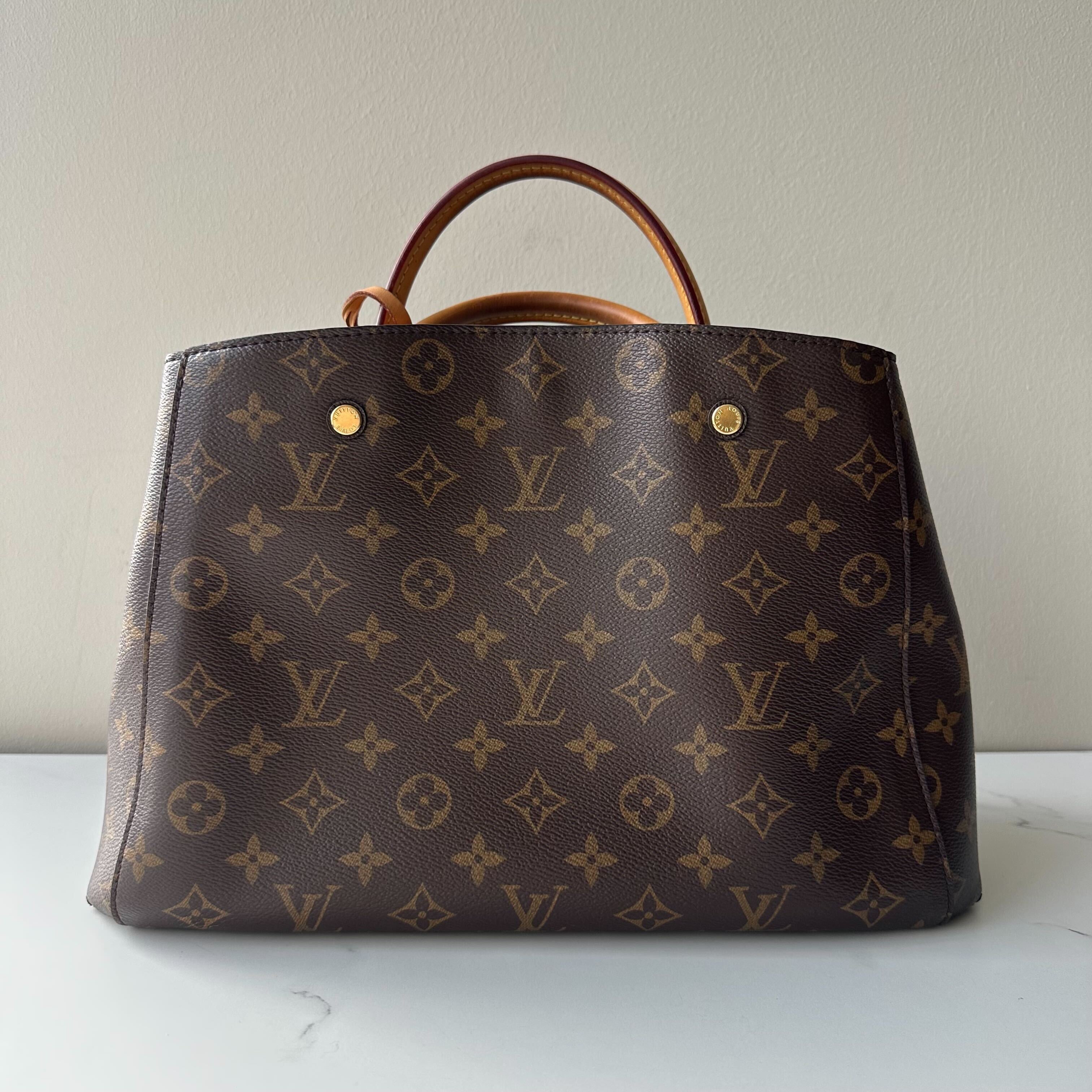 Louis Vuitton Montaigne MM