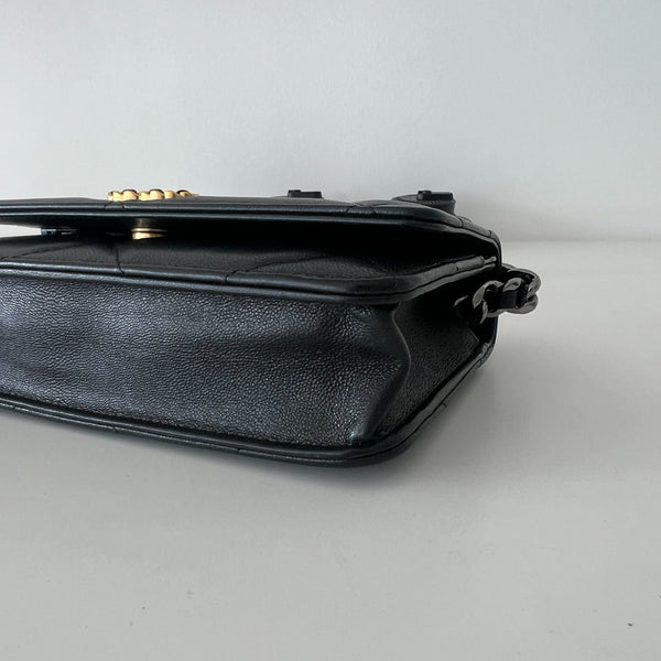 Chanel 19 WOC