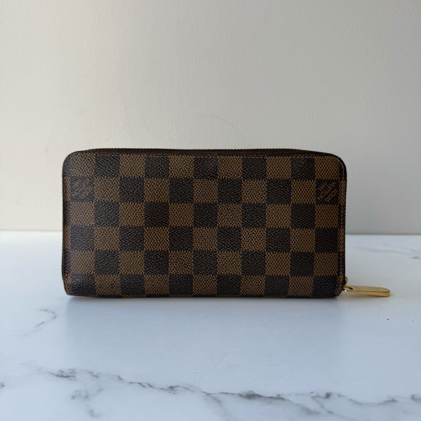 Louis Vuitton Zippy Wallet