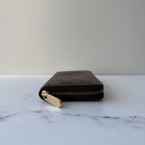 Louis Vuitton Zippy Wallet