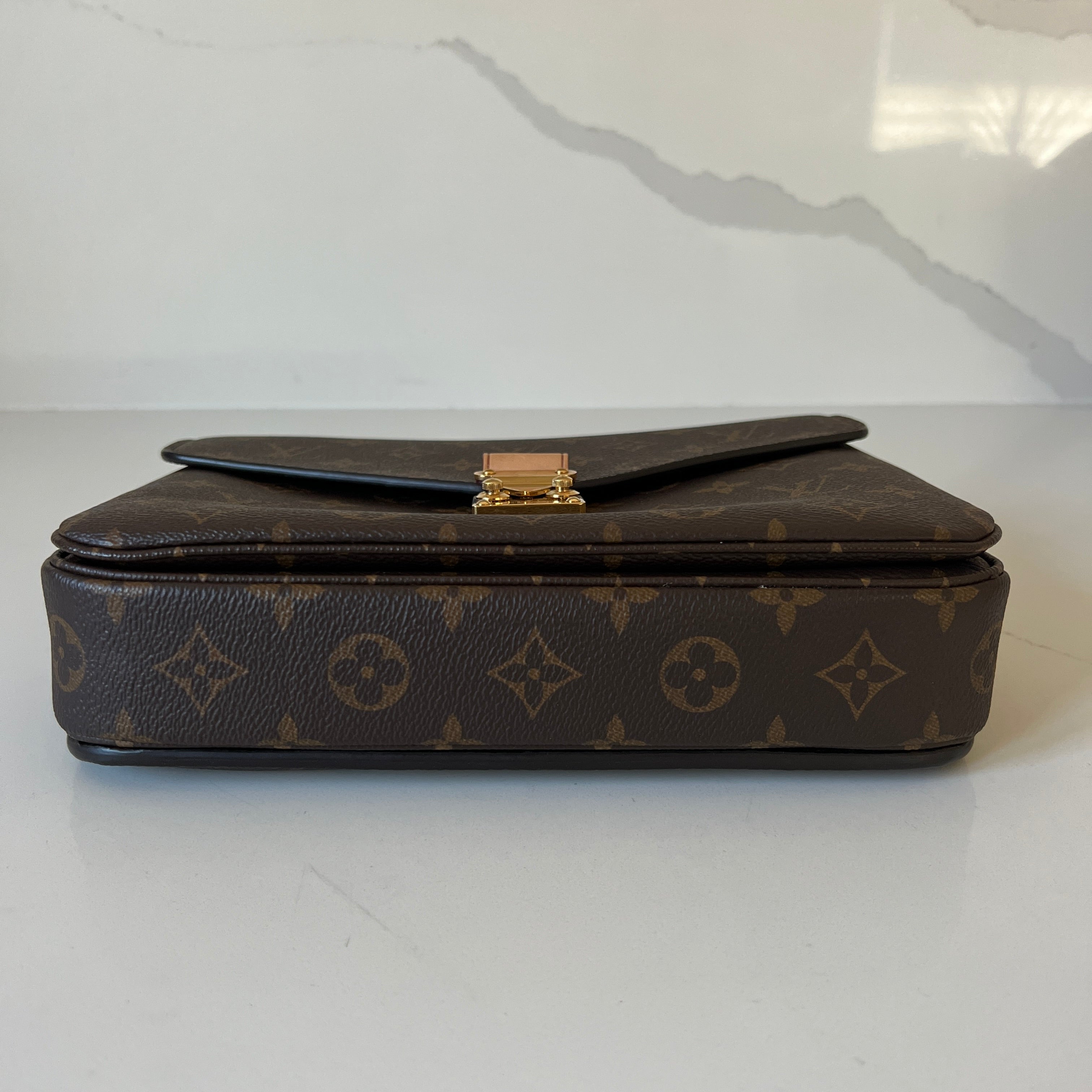 Louis Vuitton pochette metis