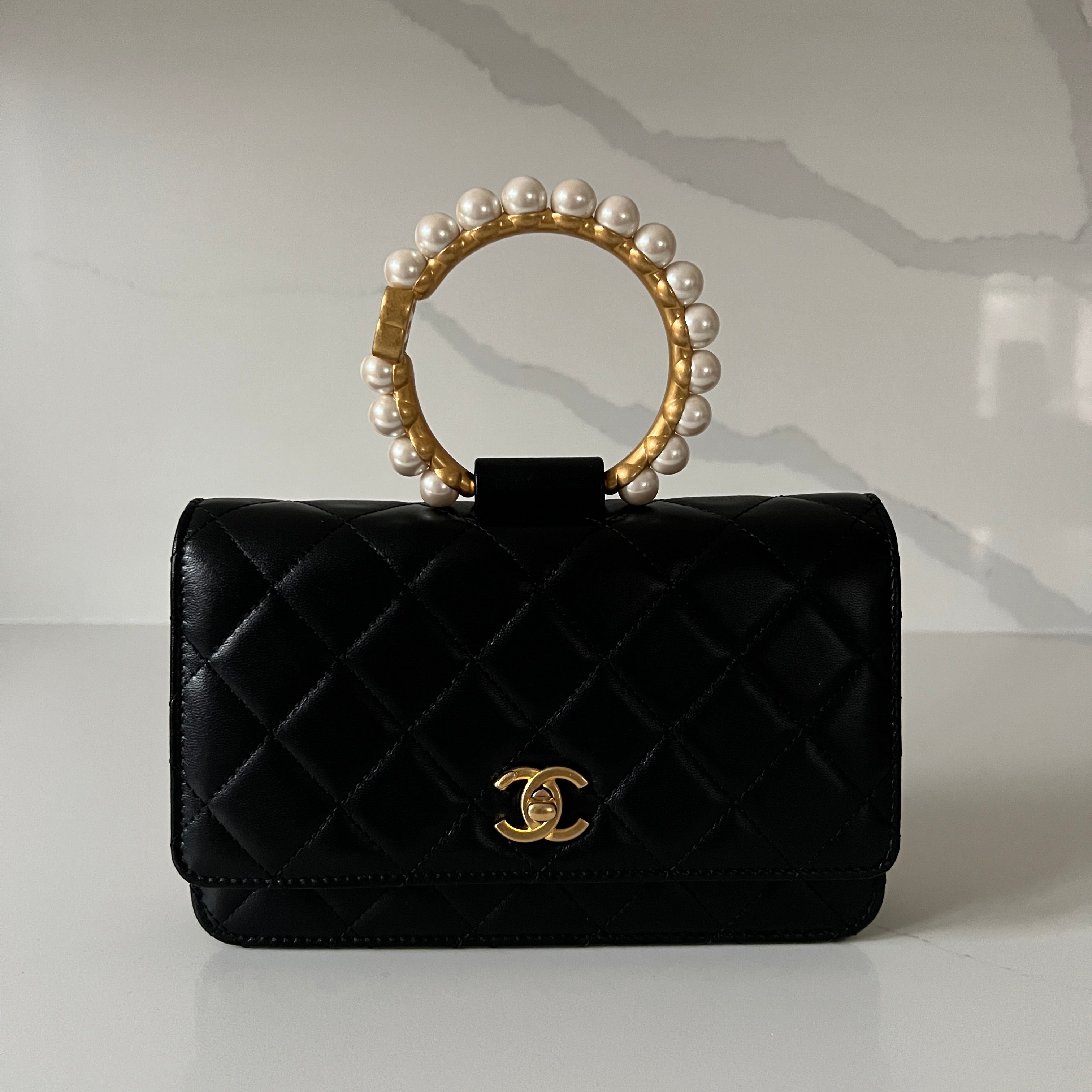 Chanel Pearl Top Wallet On Chain