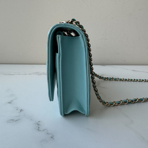 Chanel Wallet on Chain, WOC