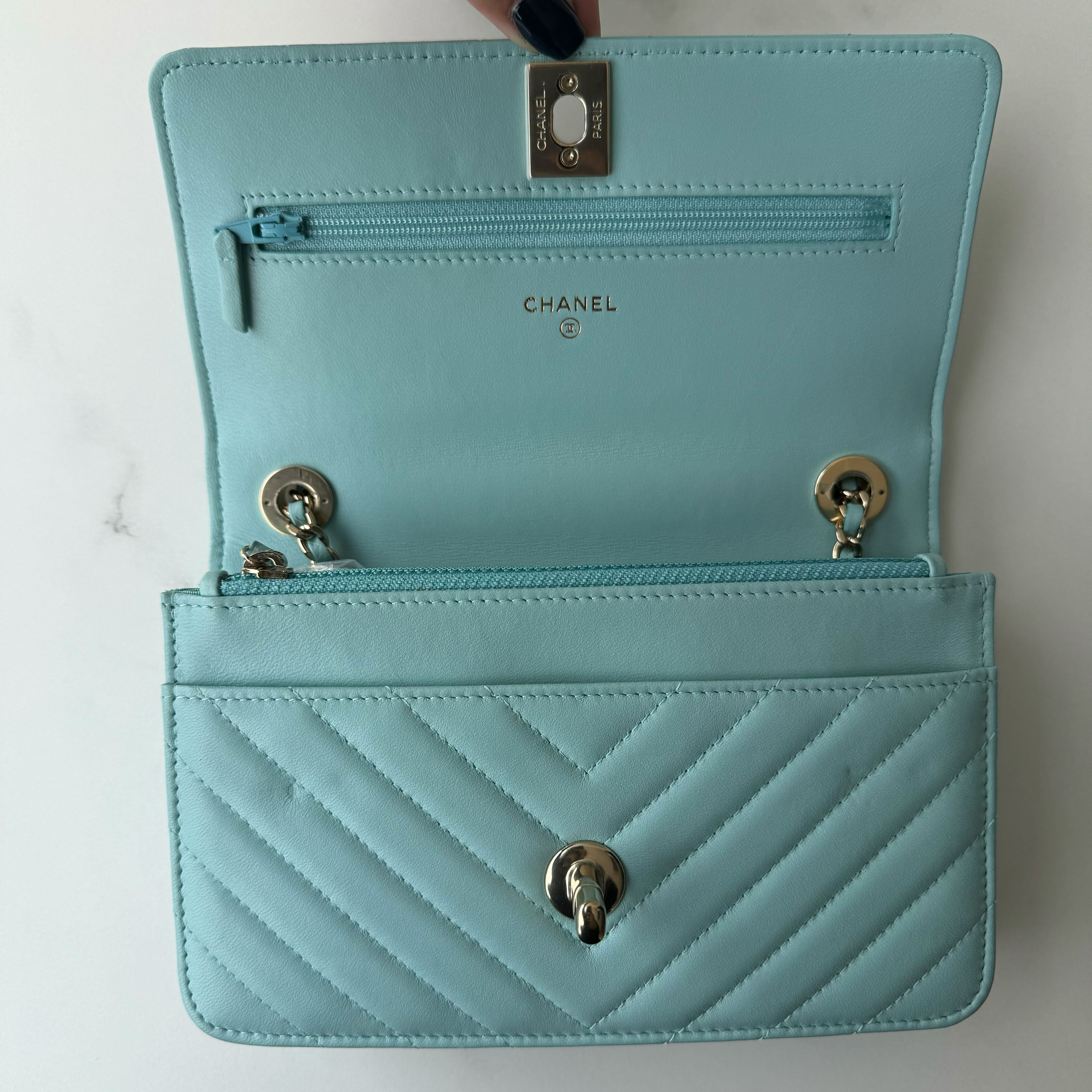 Chanel Wallet on Chain, WOC