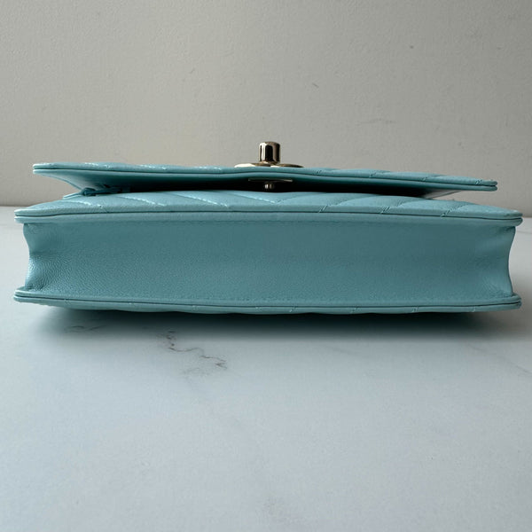 Chanel Wallet on Chain, WOC