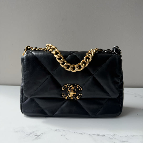Chanel 19