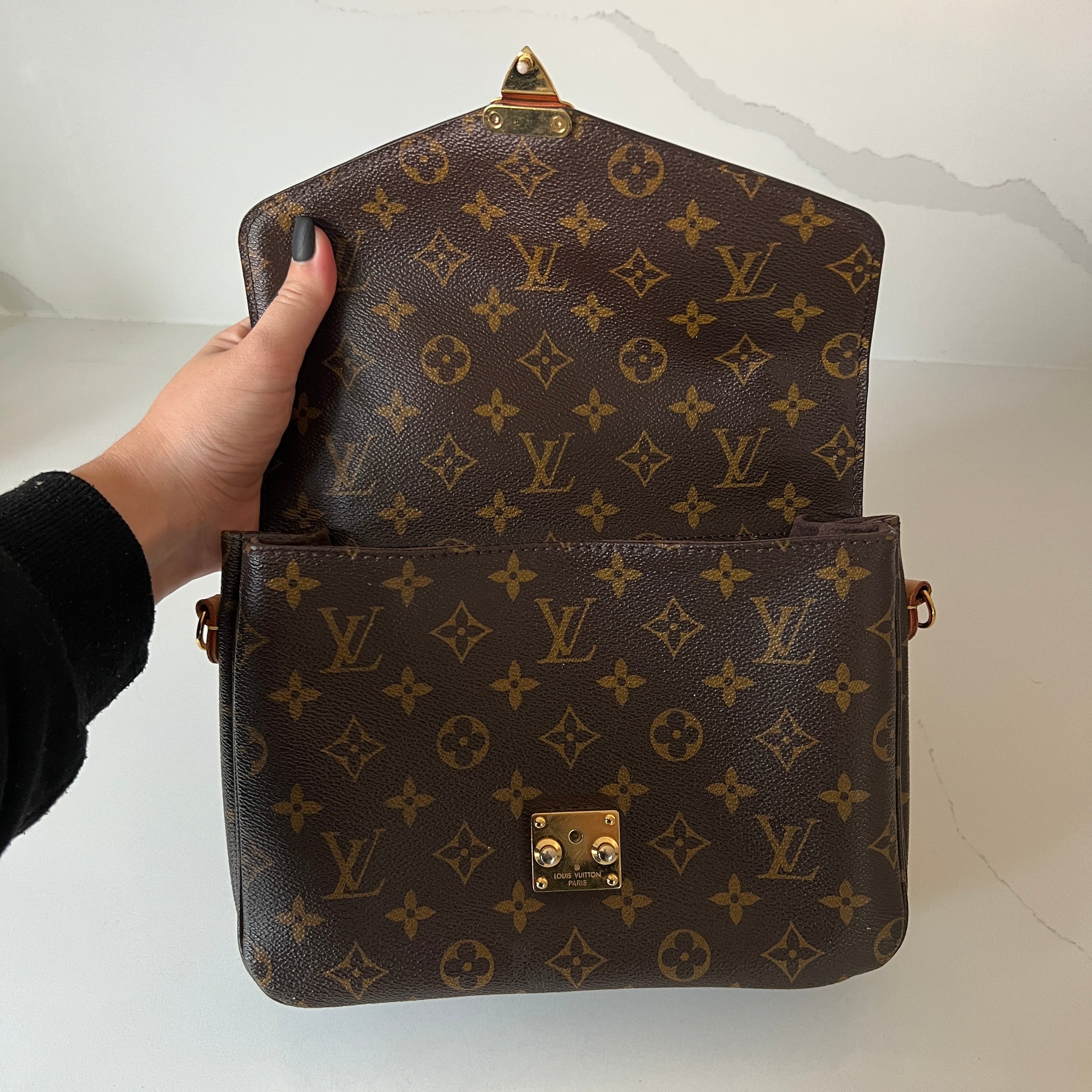 Louis Vuitton Pochette Metis