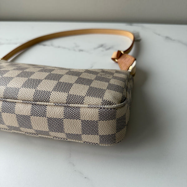 Louis Vuitton Pochette Accessories