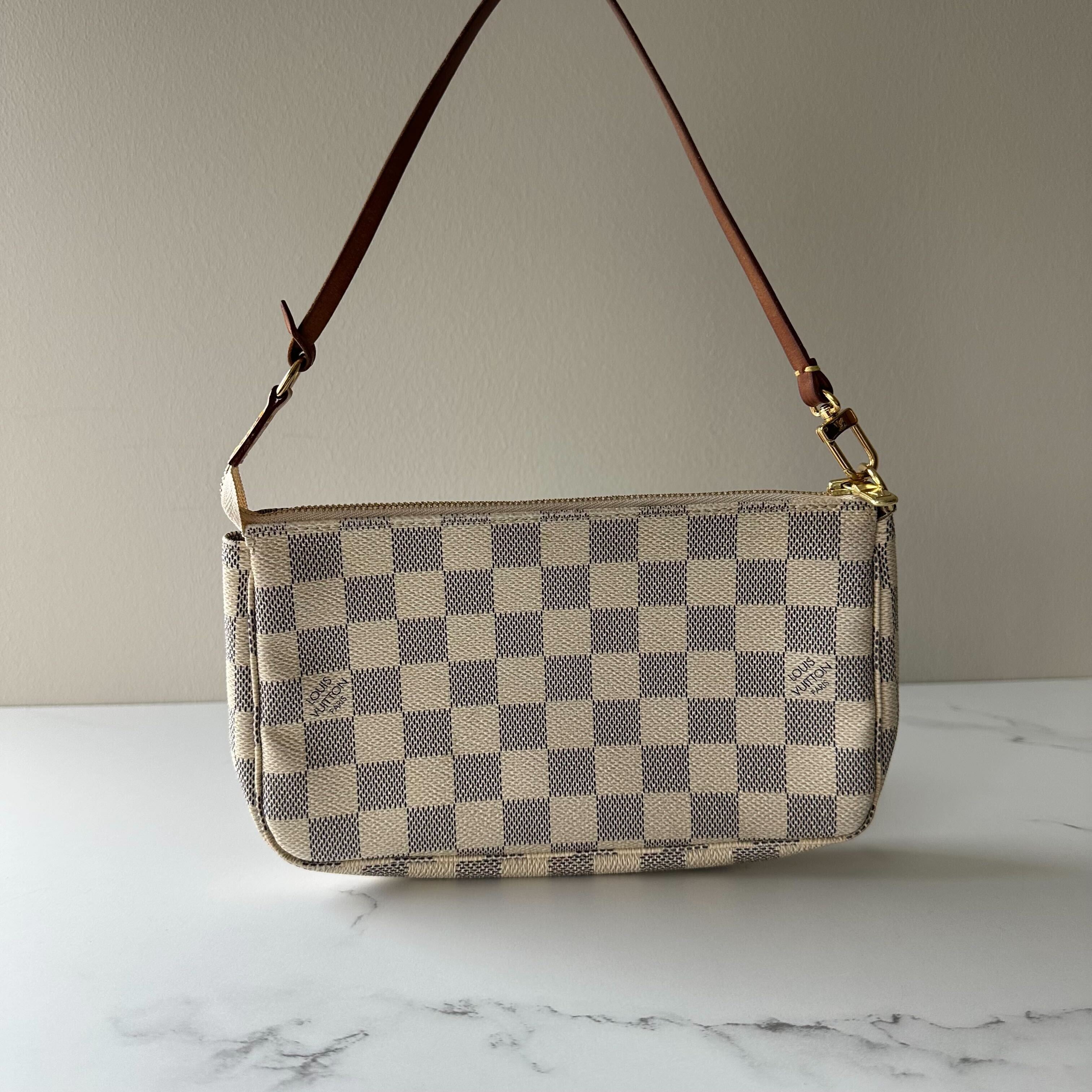 Louis Vuitton Pochette Accessories