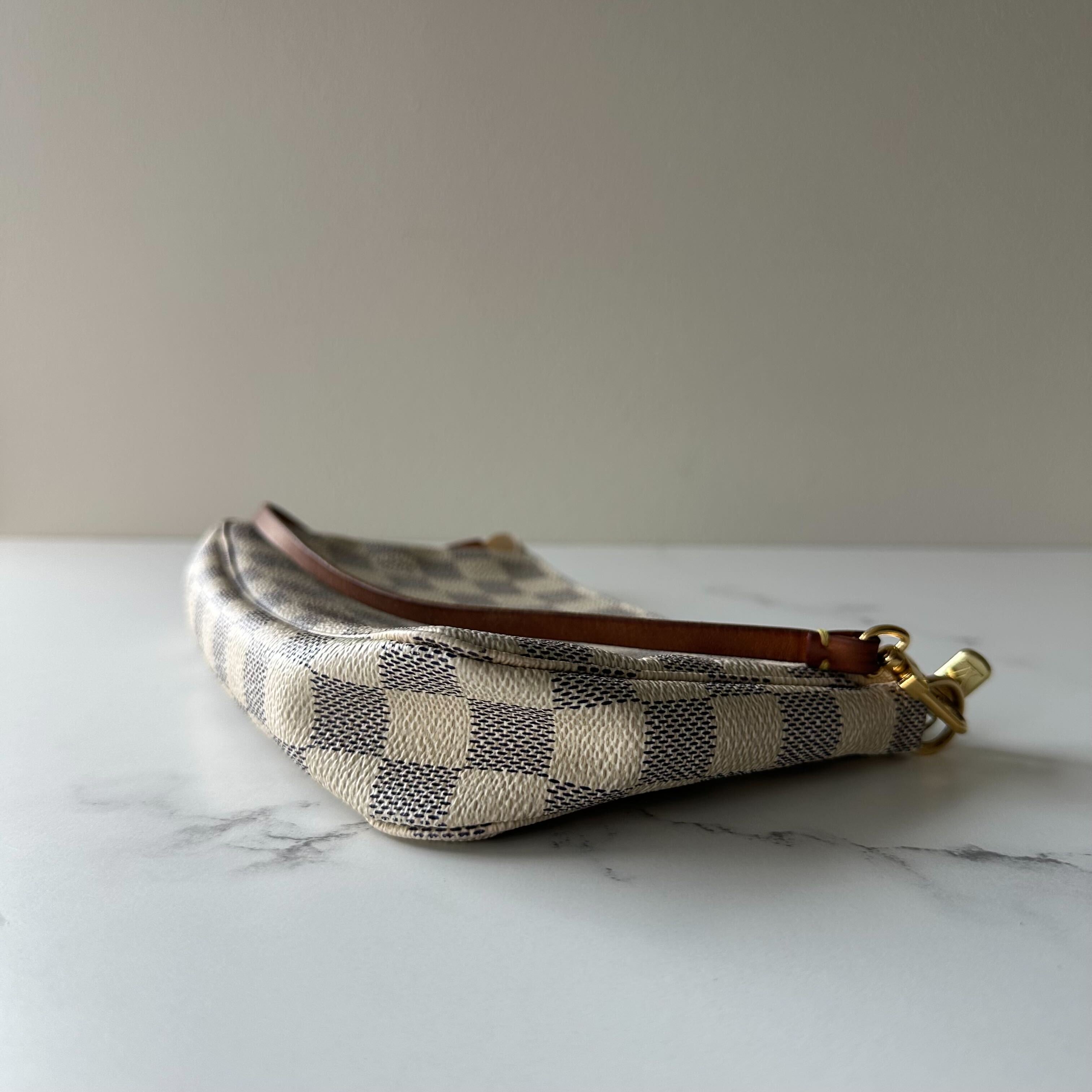 Louis Vuitton Pochette Accessories