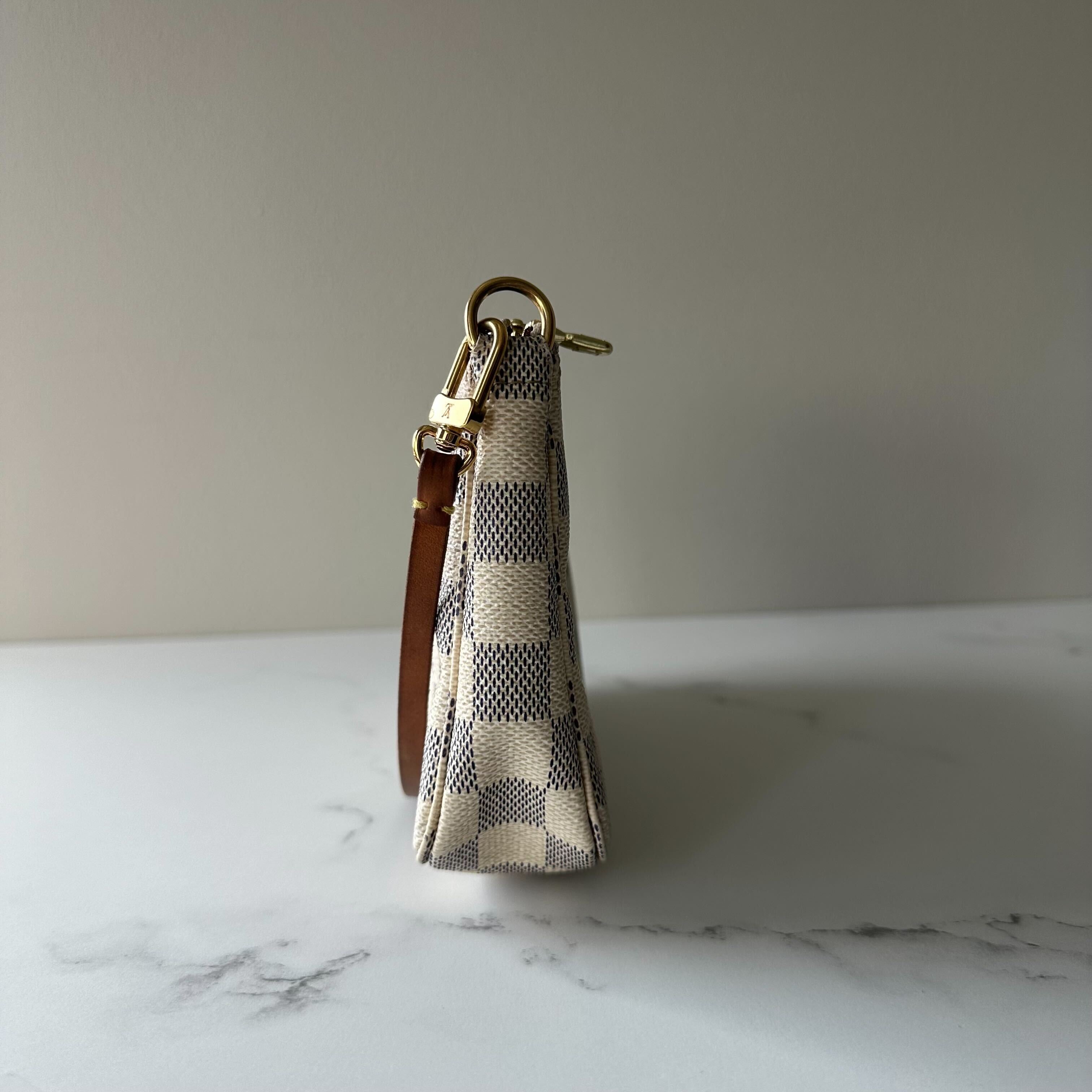 Louis Vuitton Pochette Accessories