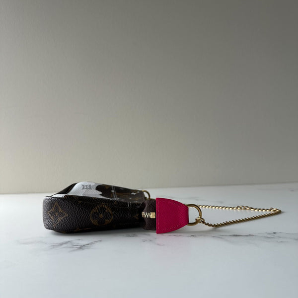 Louis Vuitton Mini Pochette Accessories