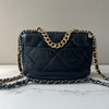 Chanel 19
