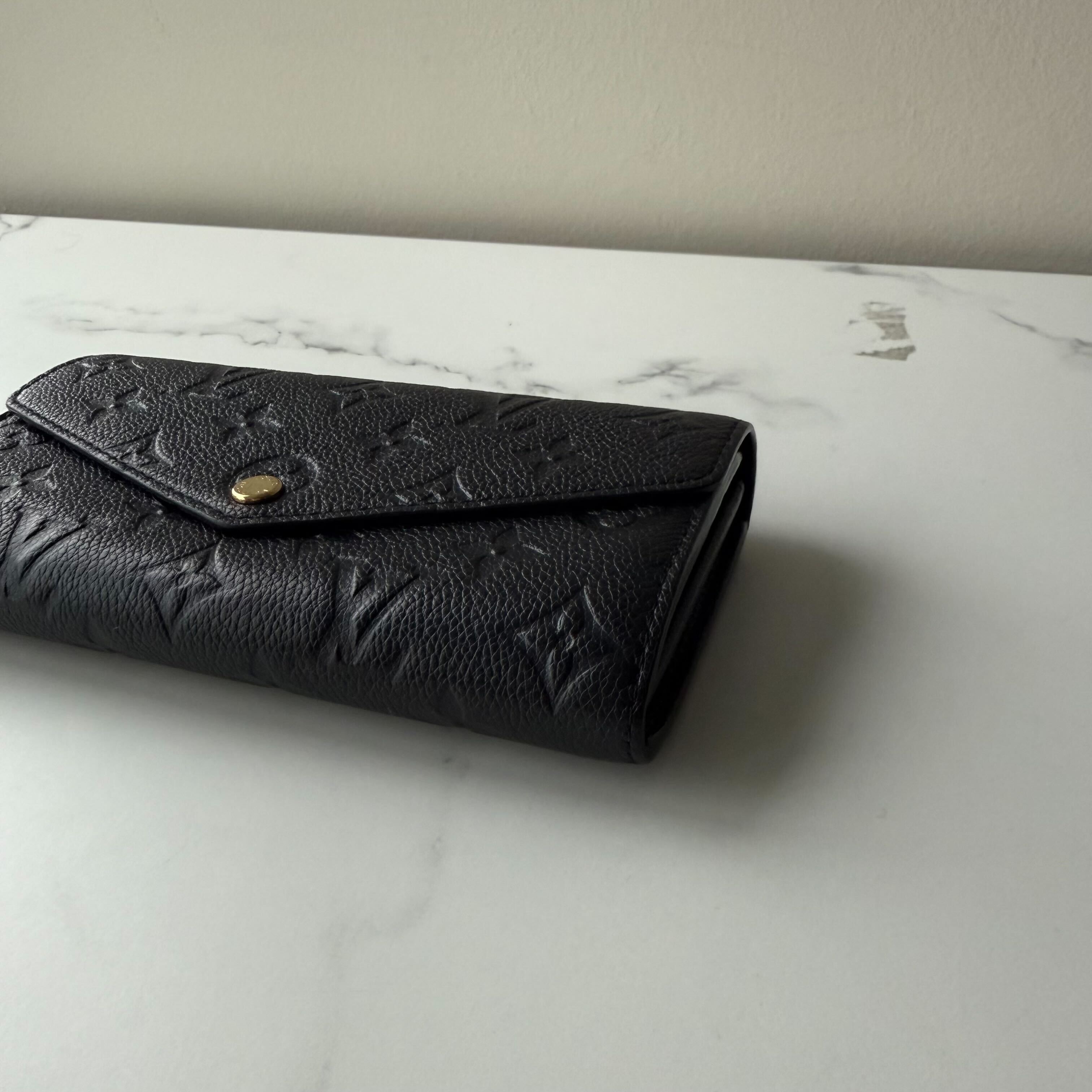 Louis Vuitton Sara Bi-fold Long Wallet