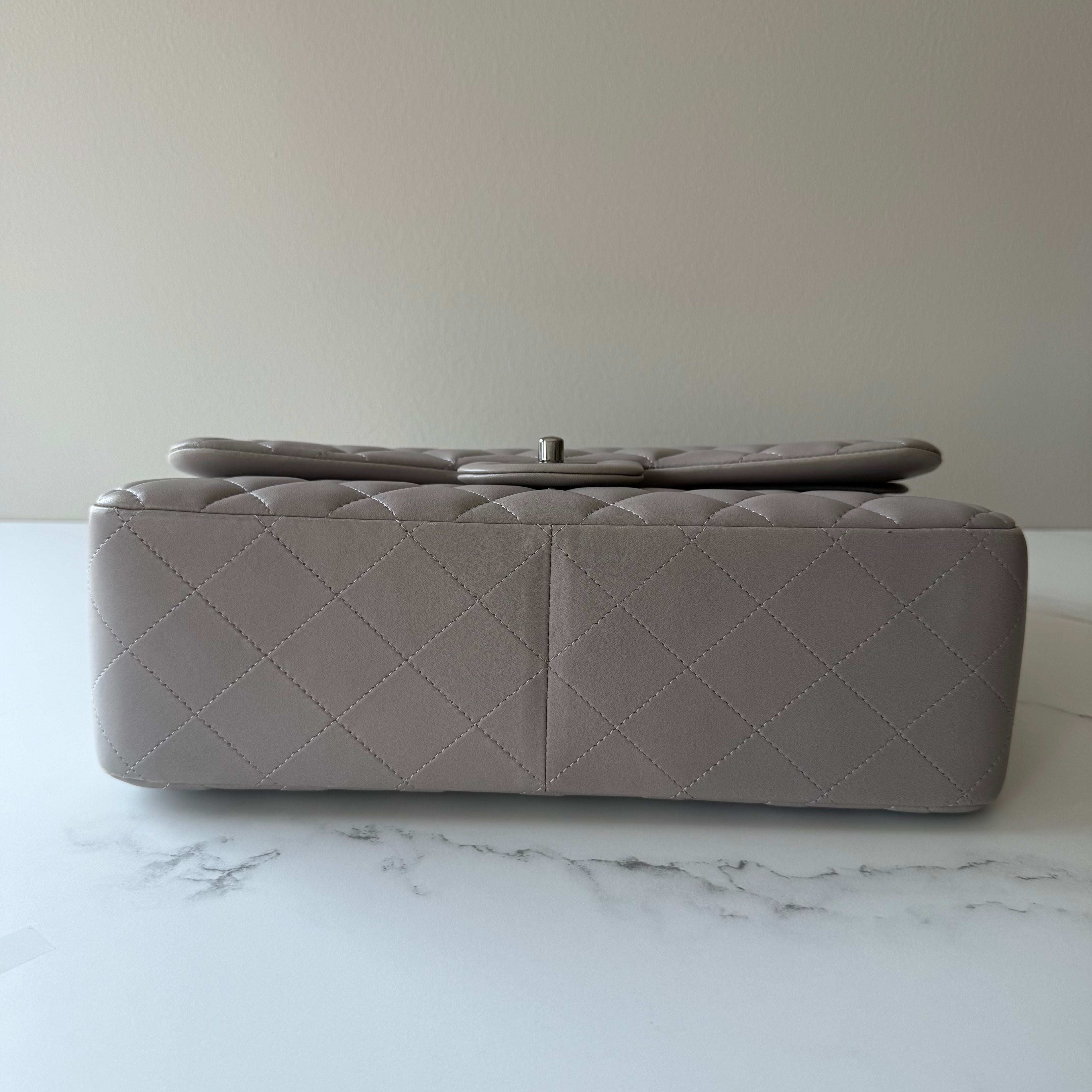 Chanel Jumbo Double Flap