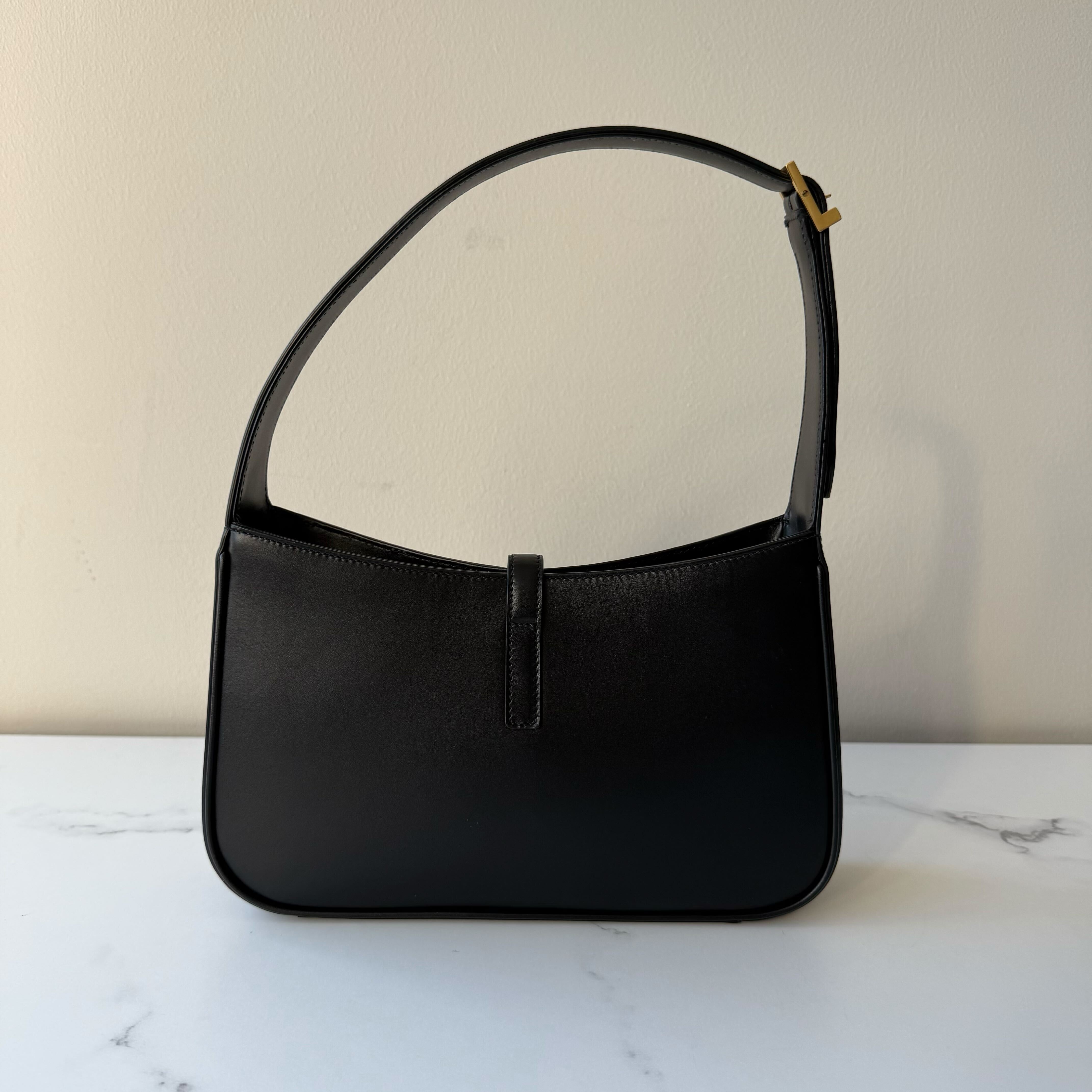 Saint Laurent Le 5 A 7