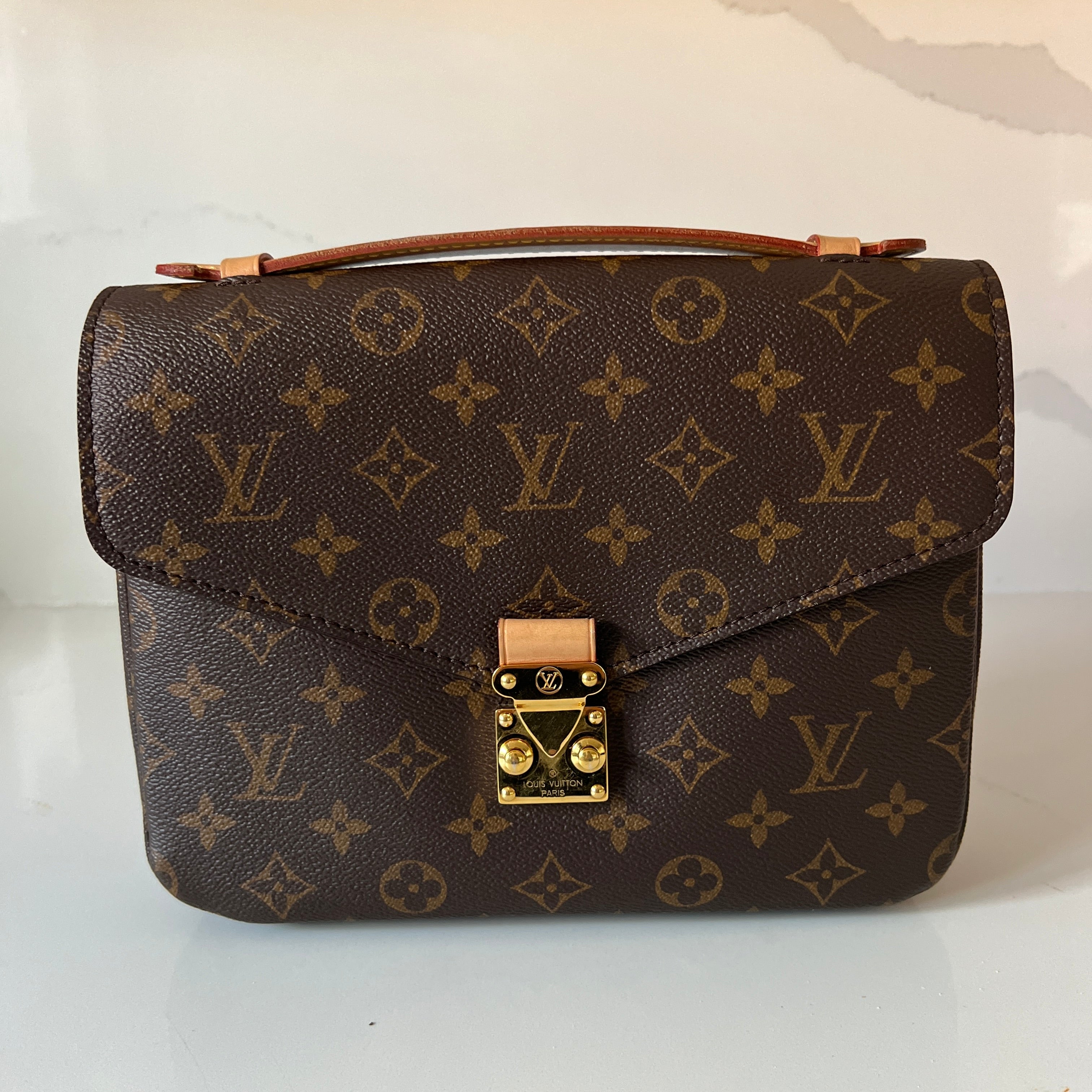 Louis Vuitton Pochette Metis