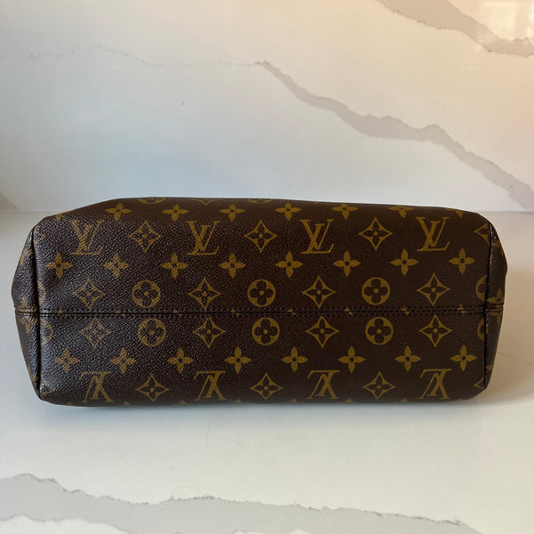 Louis Vuitton Raspail