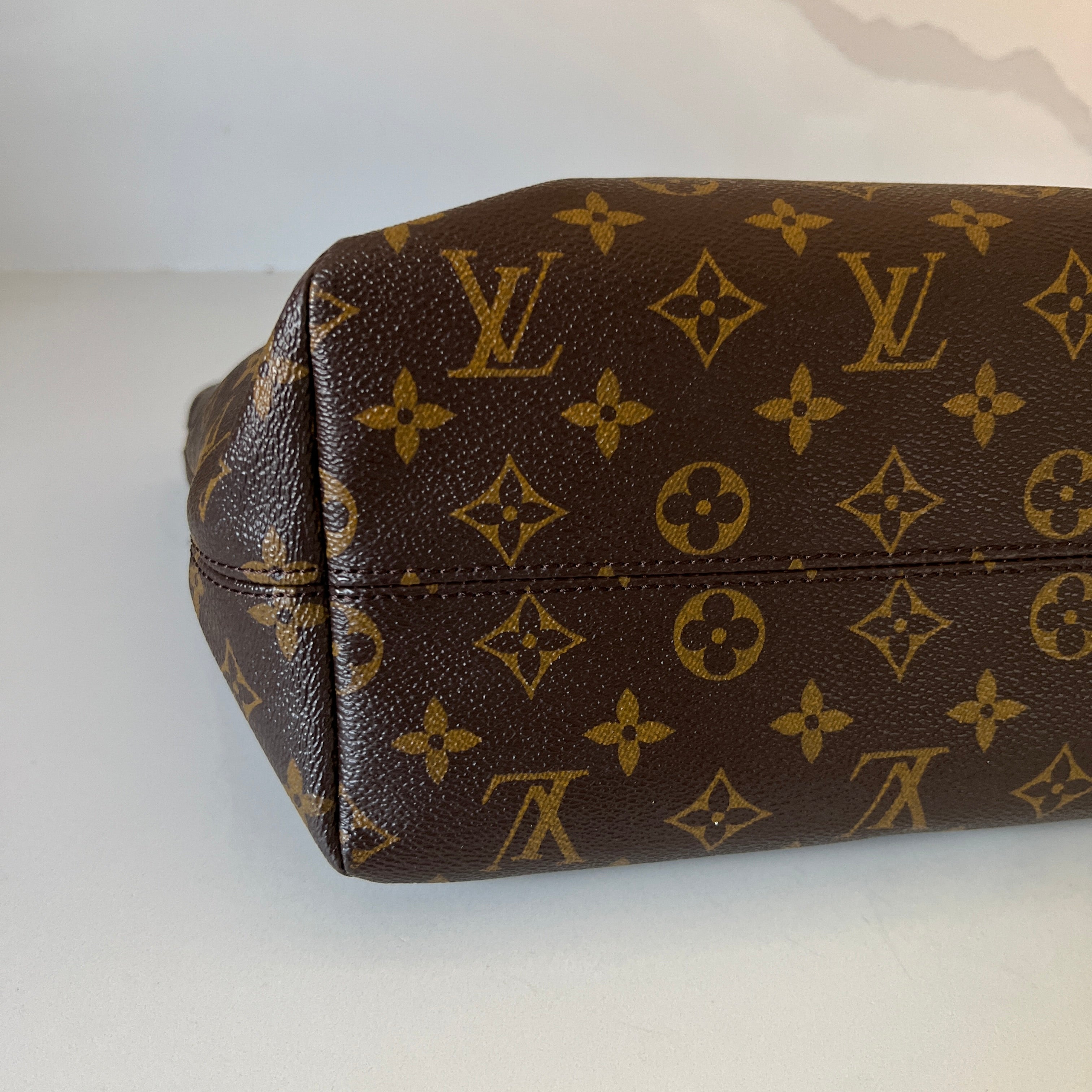 Louis Vuitton Raspail