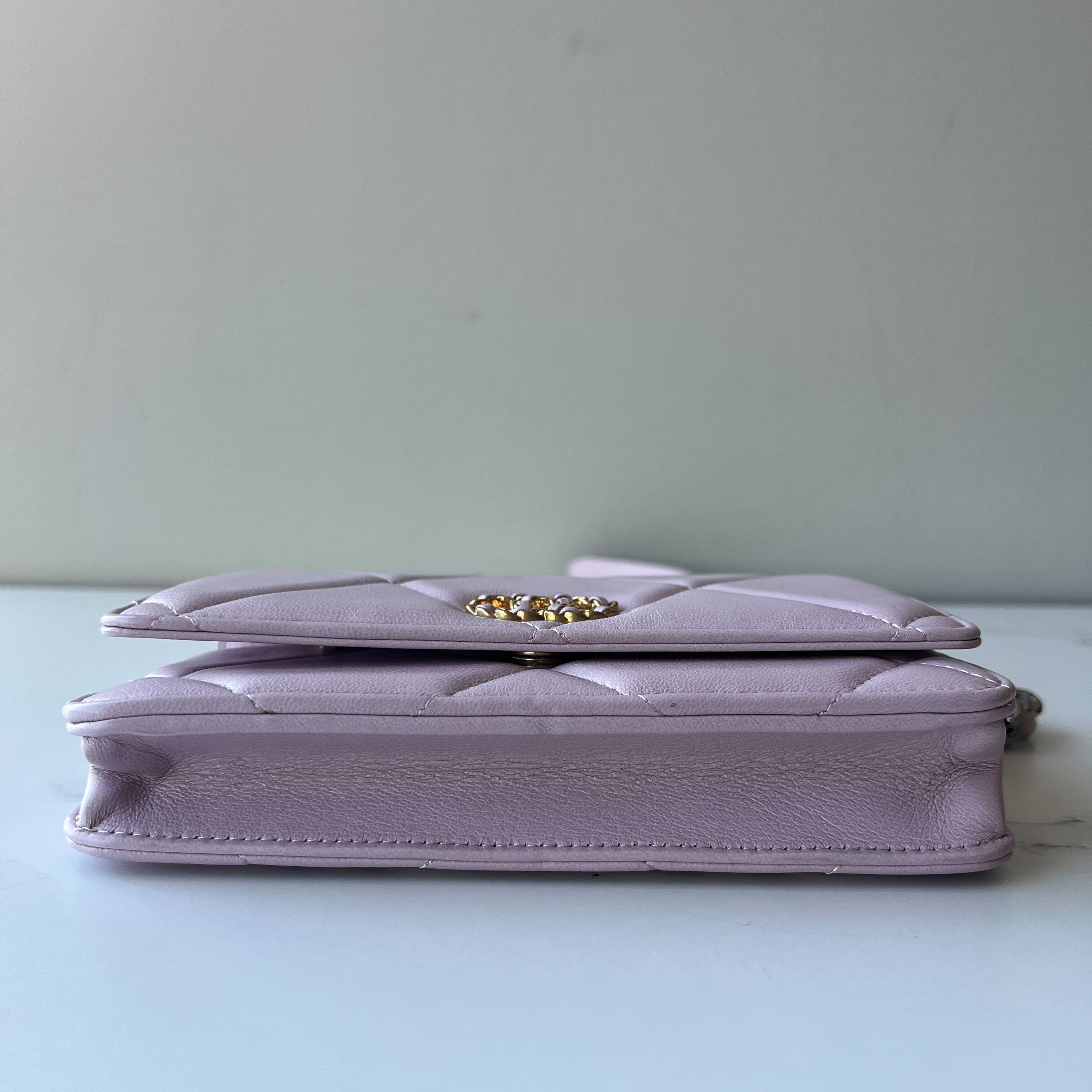 Chanel Wallet On Chain