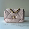 Chanel 19