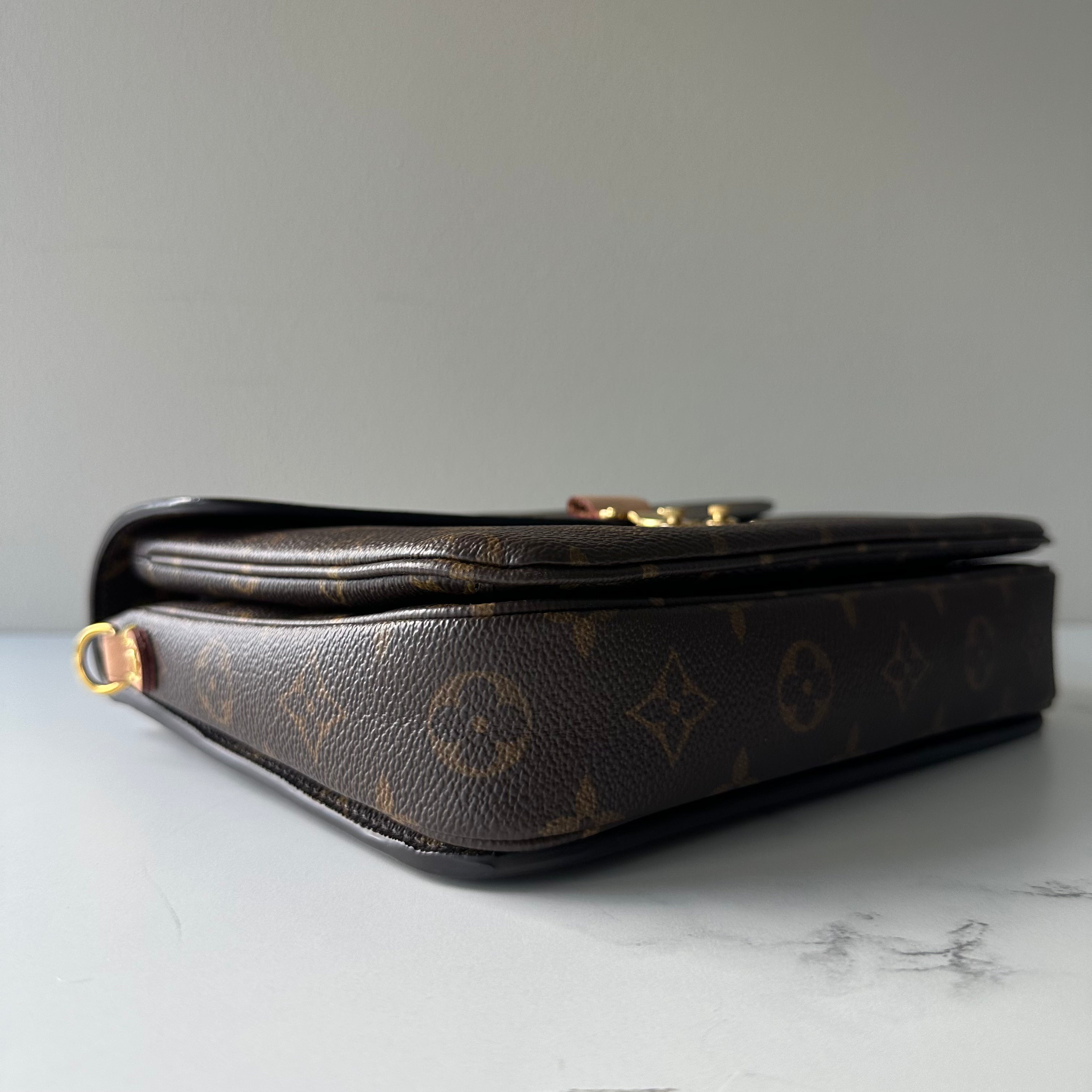 Louis Vuitton Pochette Metis