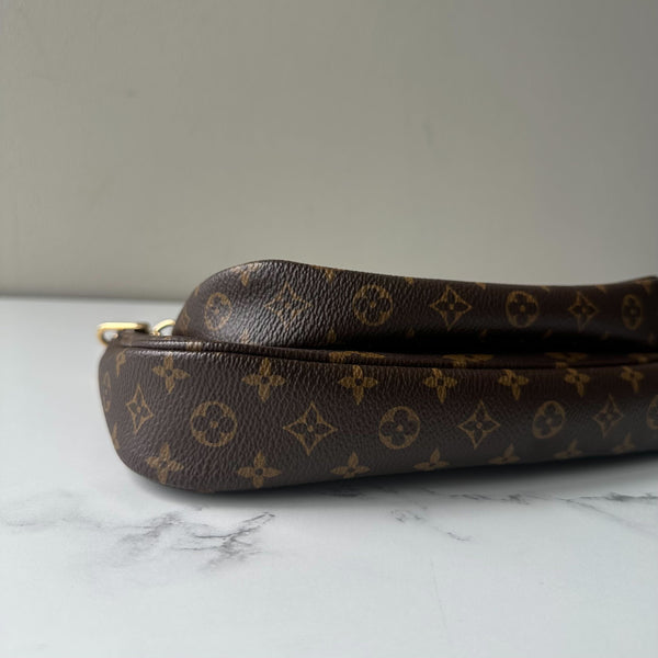 Louis Vuitton Multi Pochette Accessories