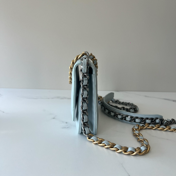 Chanel Wallet on Chain