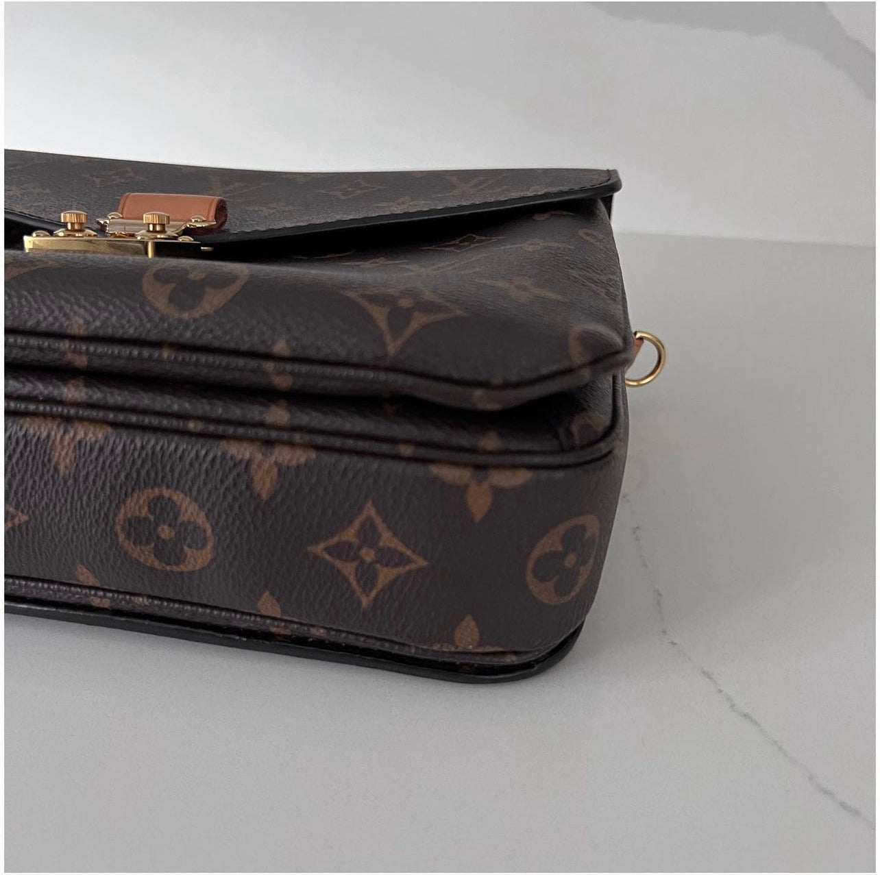 Louis Vuitton Pochette Métis