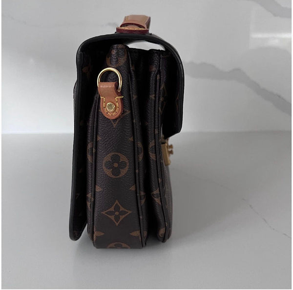 Louis Vuitton Pochette Métis