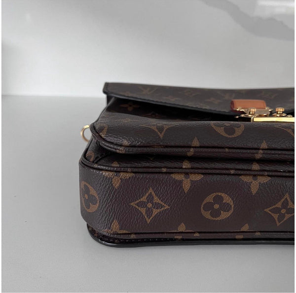 Louis Vuitton Pochette Métis